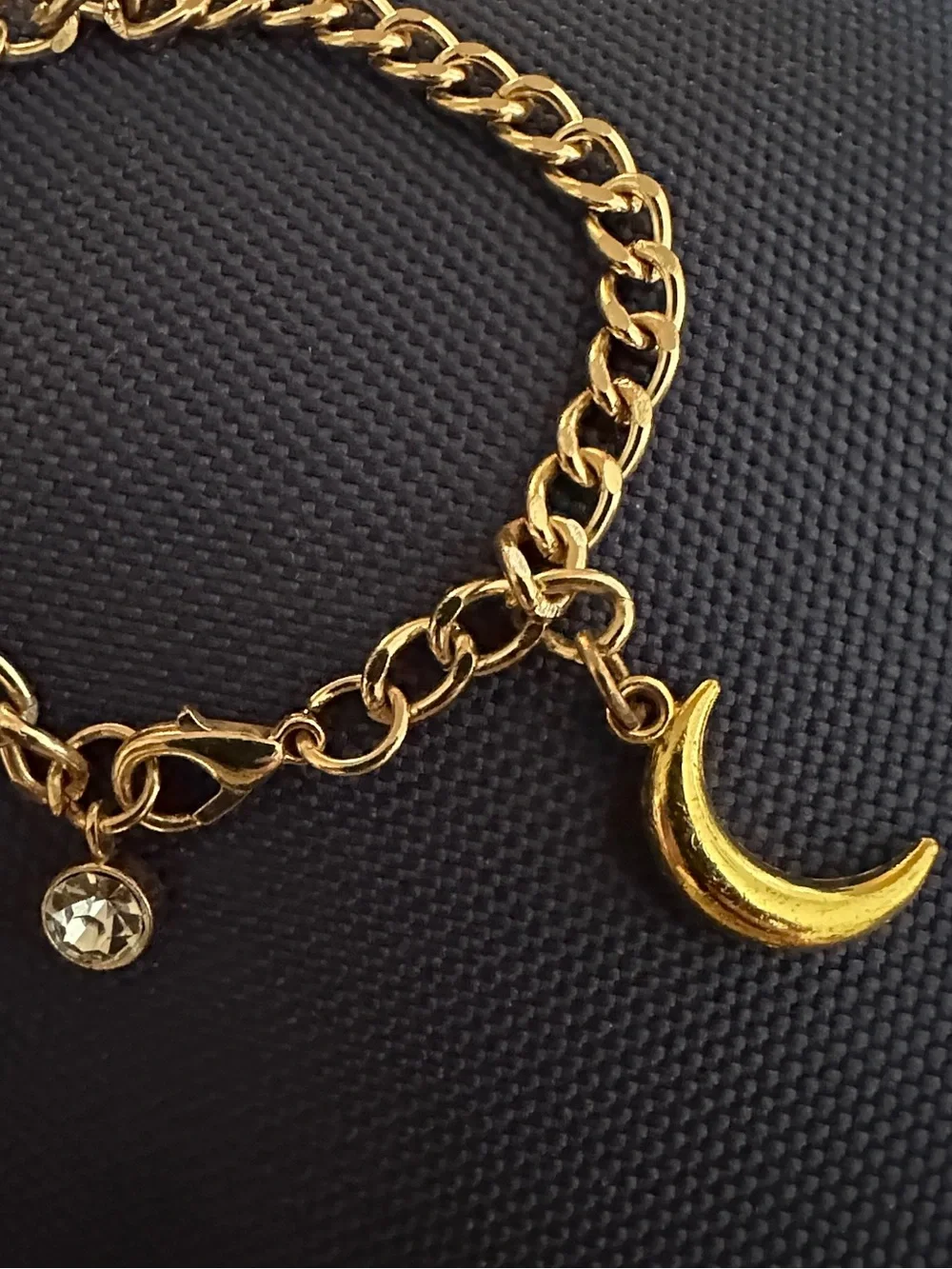 NWOT Preteen / Teen Moon Bracelet Gold Tone READ DESCRIP